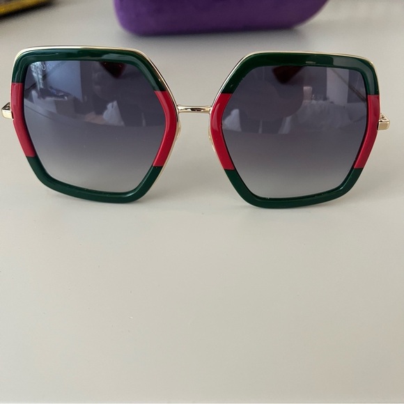 Gucci Wide Frame Sunglasses with Box Included - Picture 2 of 8